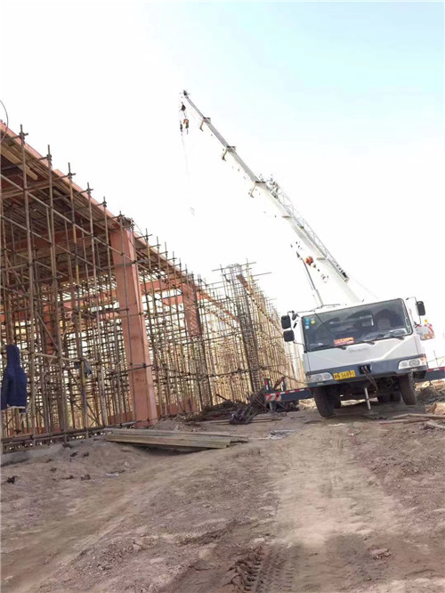 新市区吊车作业的安全注意事项有哪些？