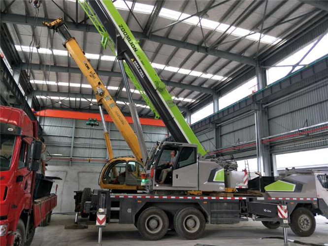 新市区高空车出租需要注意哪些安全事项？