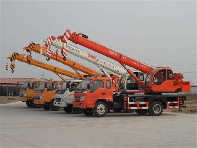 新市区设备出现故障导致停工，怎么处理？是否有备用设备替换？