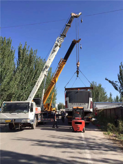 新市区港口集装箱搬运案例